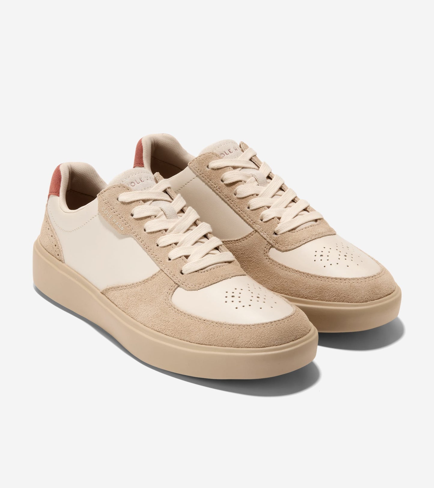C39484:WHITECAP GRAY/REDWOOD/SESAME