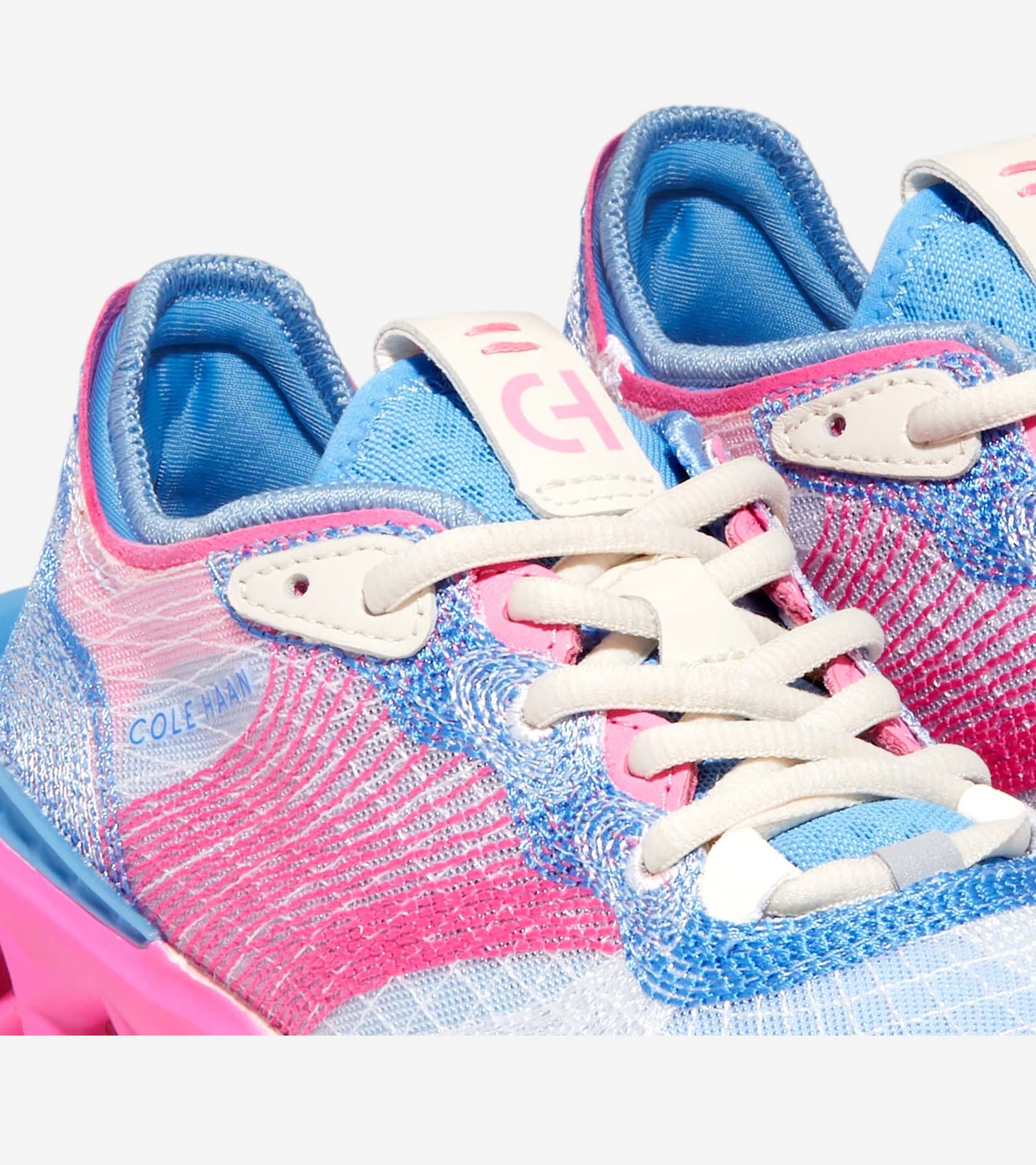 W28357:AZURE BLUE/AZALEA PINK/IVORY Tenis 5.ZERØGRAND Embrostitch Running Shoe Mujer | Cole Haan Colombia