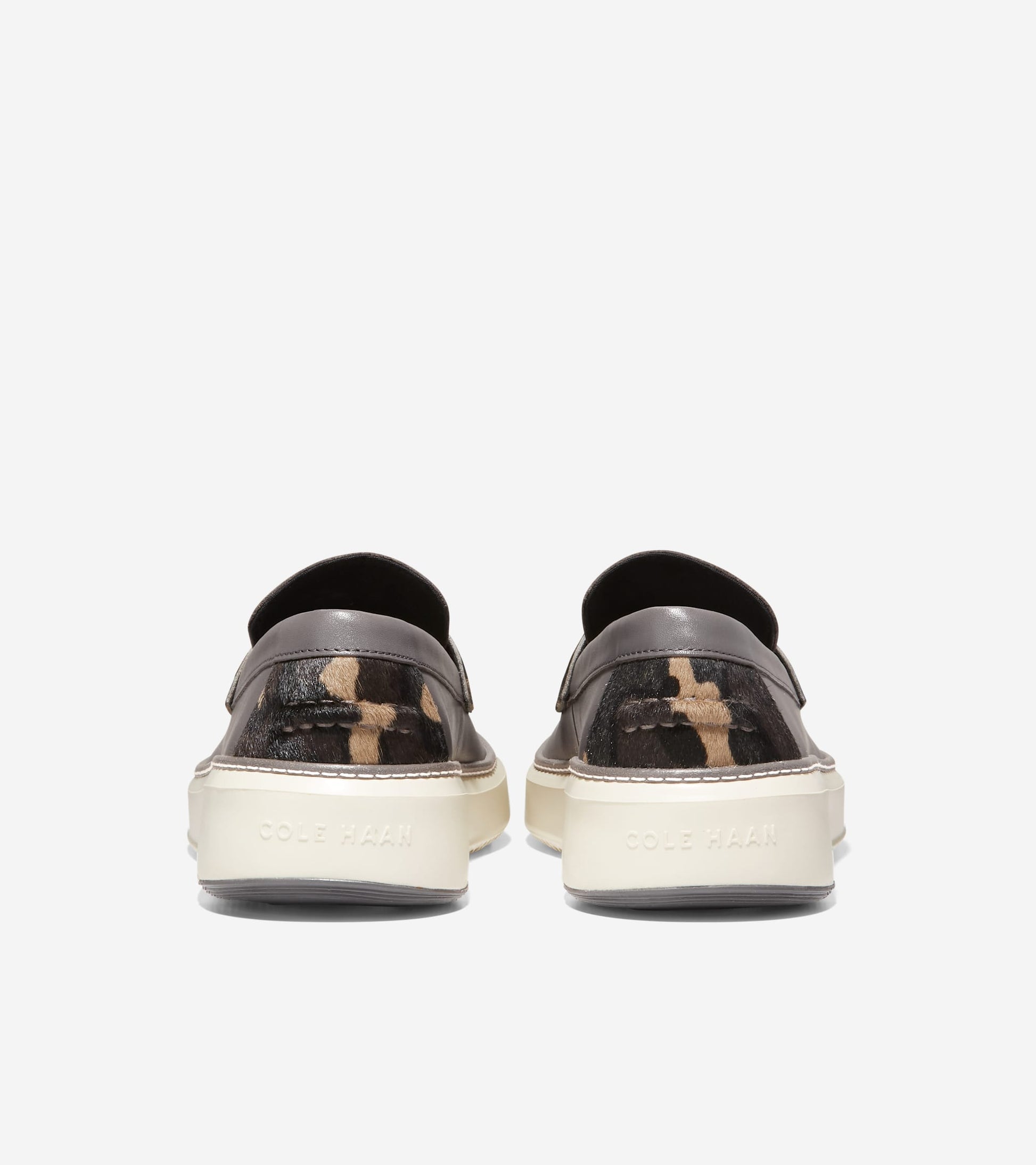 C37319:CH DARK PAVEMENT / IVORY