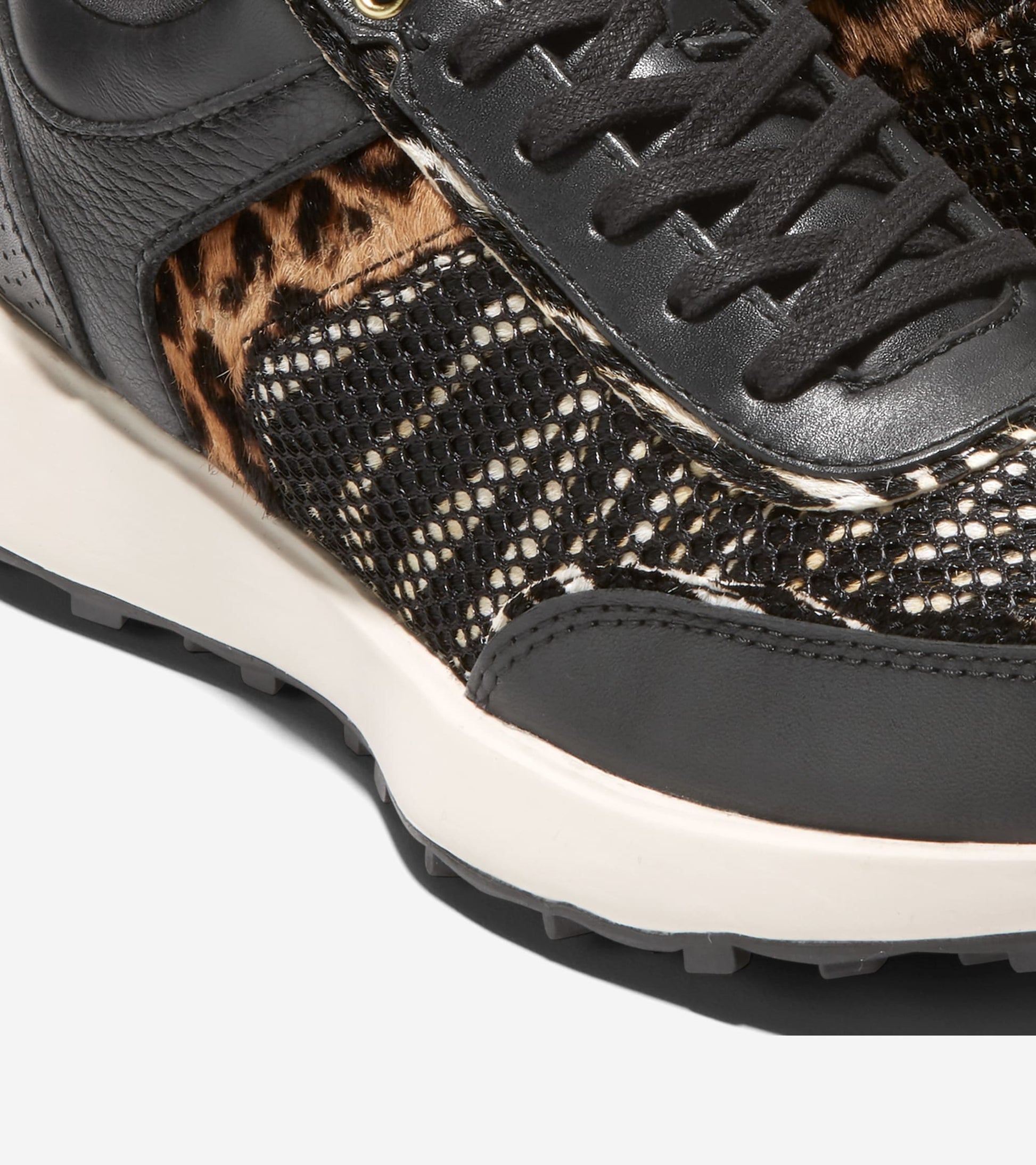 W29767:BLACK/SAFARI PRINT/IVORY